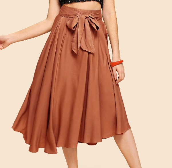 pleated skirt